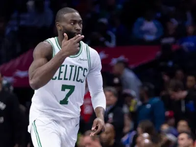 Jaylen Brown continues to shine as Celtics hold off furious 76ers run, win third straight: 9 takeaways