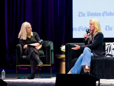 At Globe Summit, Elin Hilderbrand reflects on Nantucket, Hollywood, and writing with her daughter