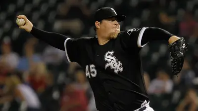 Former White Sox pitcher Bobby Jenks dies at 44, team announces