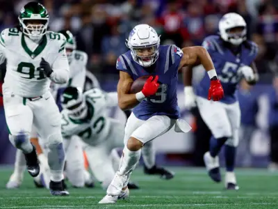 Patriots WR Mack Hollins raises awareness of suicide prevention with pregame attire