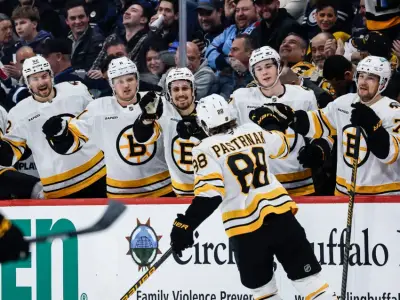 Pastrnak nets 4 points as the Bruins beat the Jets 6-3