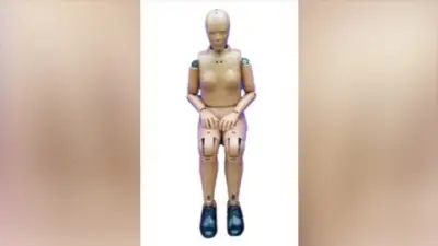 A new crash test dummy that better resembles women gets key government endorsement