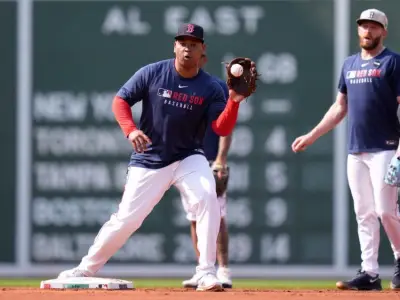 Red Sox still don’t plan for Rafael Devers to play infield in 2025 despite taking grounders