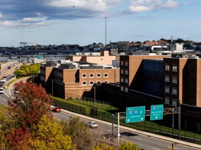 South Bay jail inmate dies after allegedly attacking officers, getting restrained