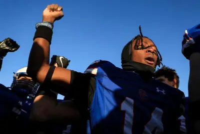 Cherry Creek overcomes gaffes, rallies to beat Valor Christian as Bruins advance to 8th straight title game