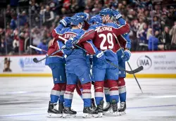 Victor Olofsson, Nathan MacKinnon power Avalanche past Devils in wild 8-4 affair