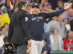 Aaron Boone wanted ‘courage to overturn’ call that got him ejected from Yankees-Red Sox game
