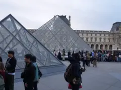 Suspects arrested over the theft of crown jewels from Paris’ Louvre museum