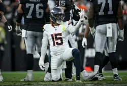 Broncos defense closing on NFL’s sack record, but still not pleased with performance late vs. Raiders